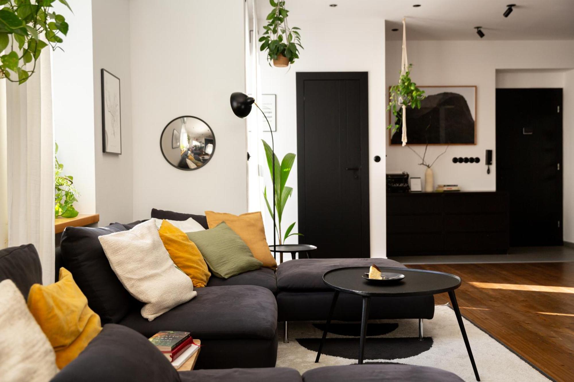 Evergreen - Old Town Spacious Stylish Apartment With Ac And One And A Half Bath, Baby & Kid- Friendly Μπρατισλάβα Εξωτερικό φωτογραφία
